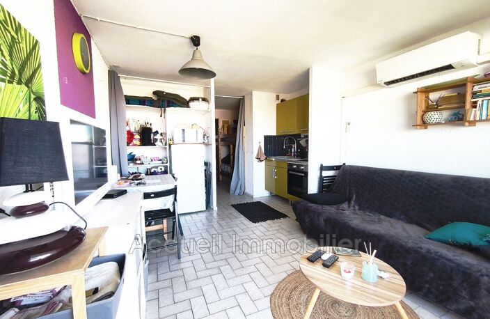 Studio cabine au 1er étage avec parking abrité + cellier privé — photo 2
