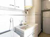 P2 au 2ème et dernier étage avec parking privé.<BR>Environ 43 m² — photo 2