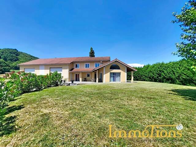Varacieux - Maison familiale 168m² avec garage hors normes de 225 m² sur 3 350 m² de terrain — photo du bien