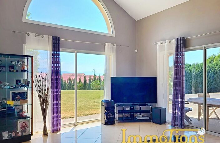 Varacieux - Maison familiale 168m² avec garage hors normes de 225 m² sur 3 350 m² de terrain — photo 5