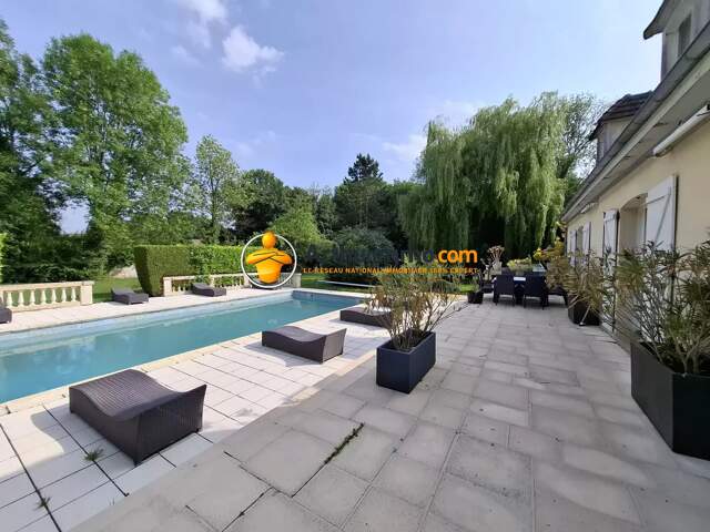 BELLE MAISON FAMILIALE 200 m SOUS SOL COMPLET TERRAIN 4876m — photo du bien