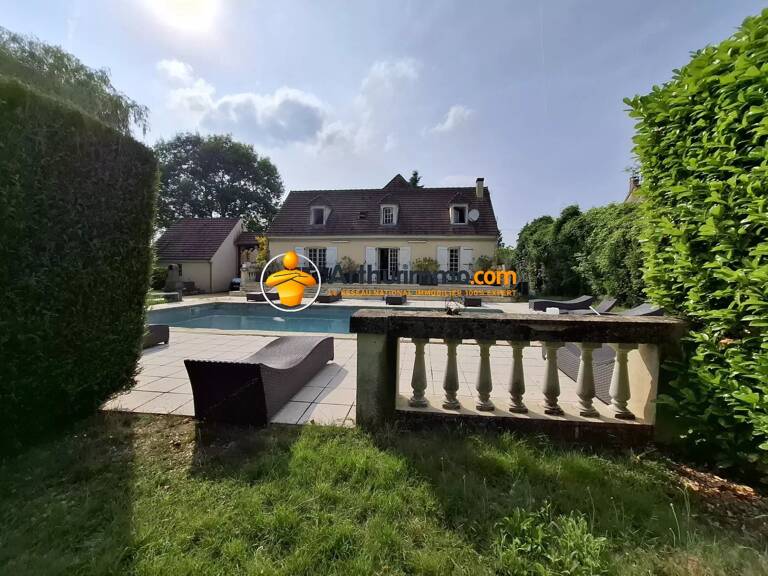 BELLE MAISON FAMILIALE 200 m SOUS SOL COMPLET TERRAIN 4876m — photo 1