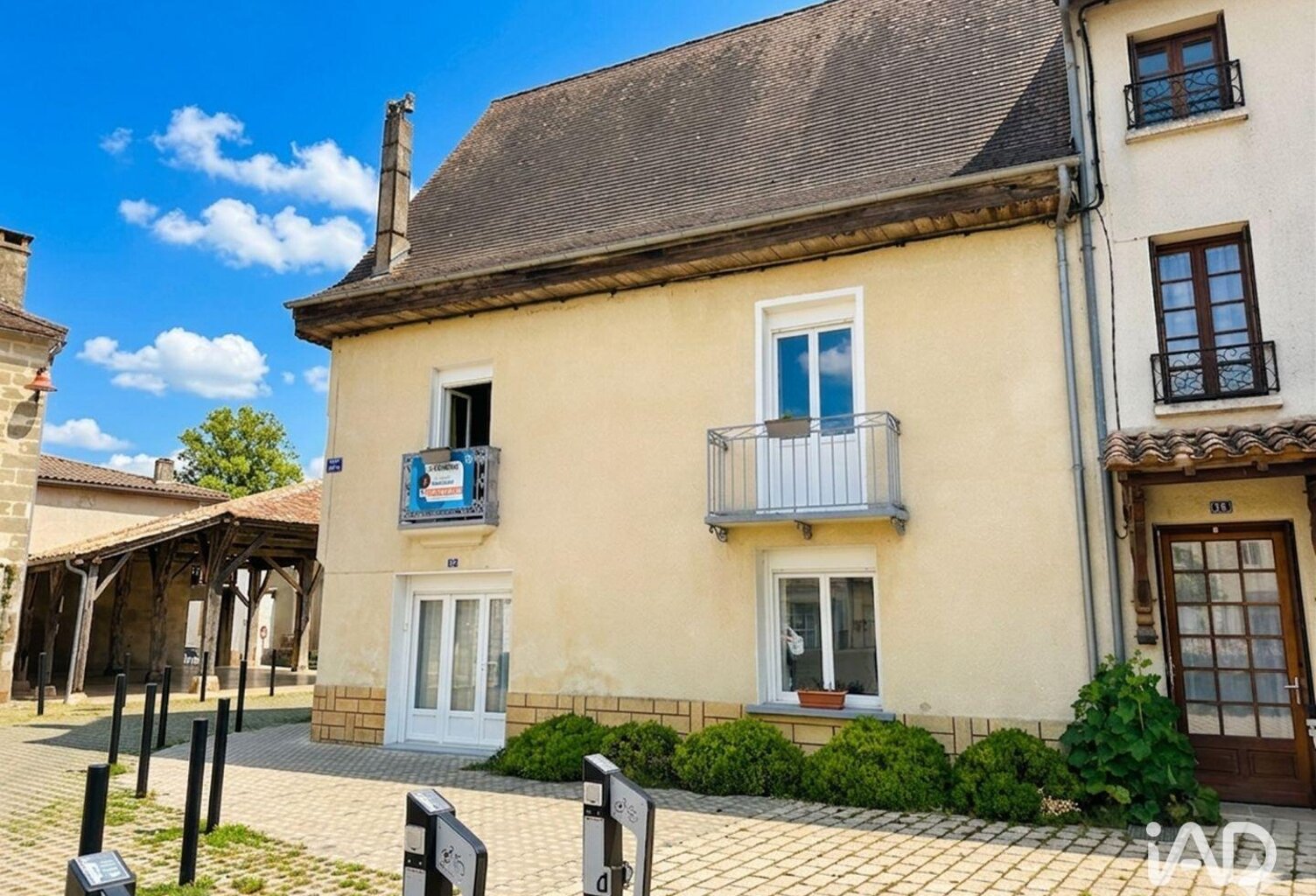 Vente Boutique/Local commercial 100 m&sup2; — photo 1
