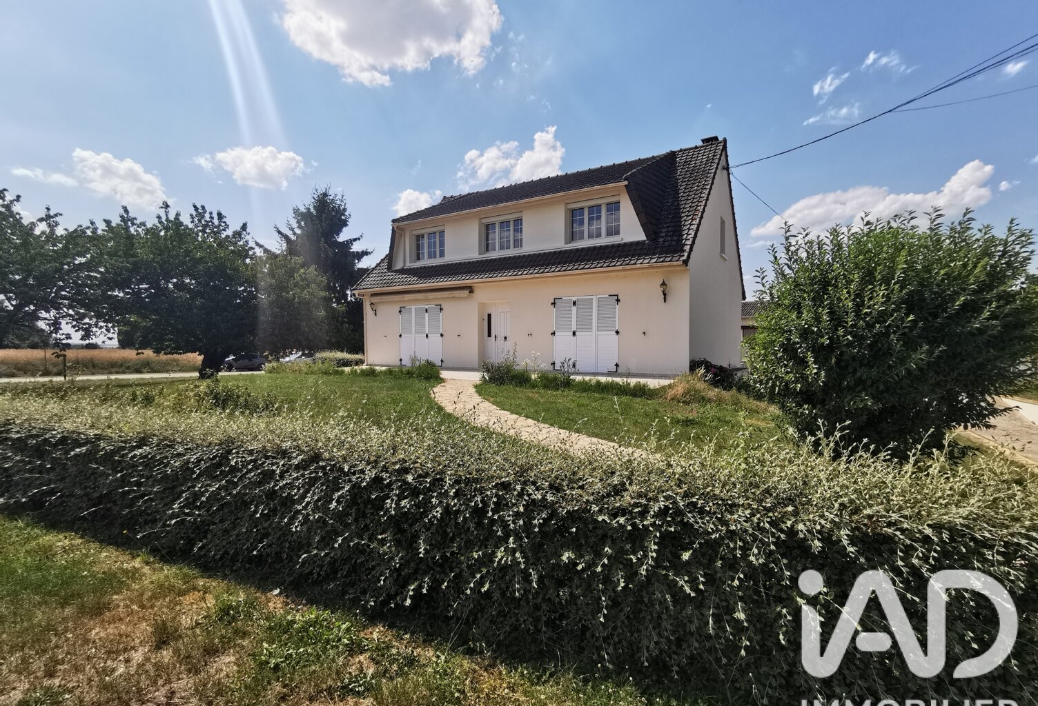 Vente Maison/villa 8 pièces — photo 1
