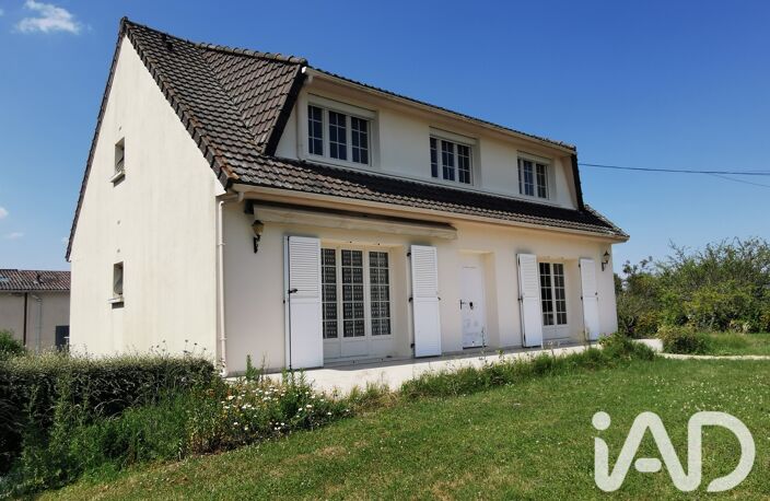Vente Maison/villa 8 pièces — photo 2