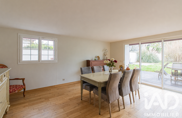 Vente Maison/villa 7 pièces — photo 2