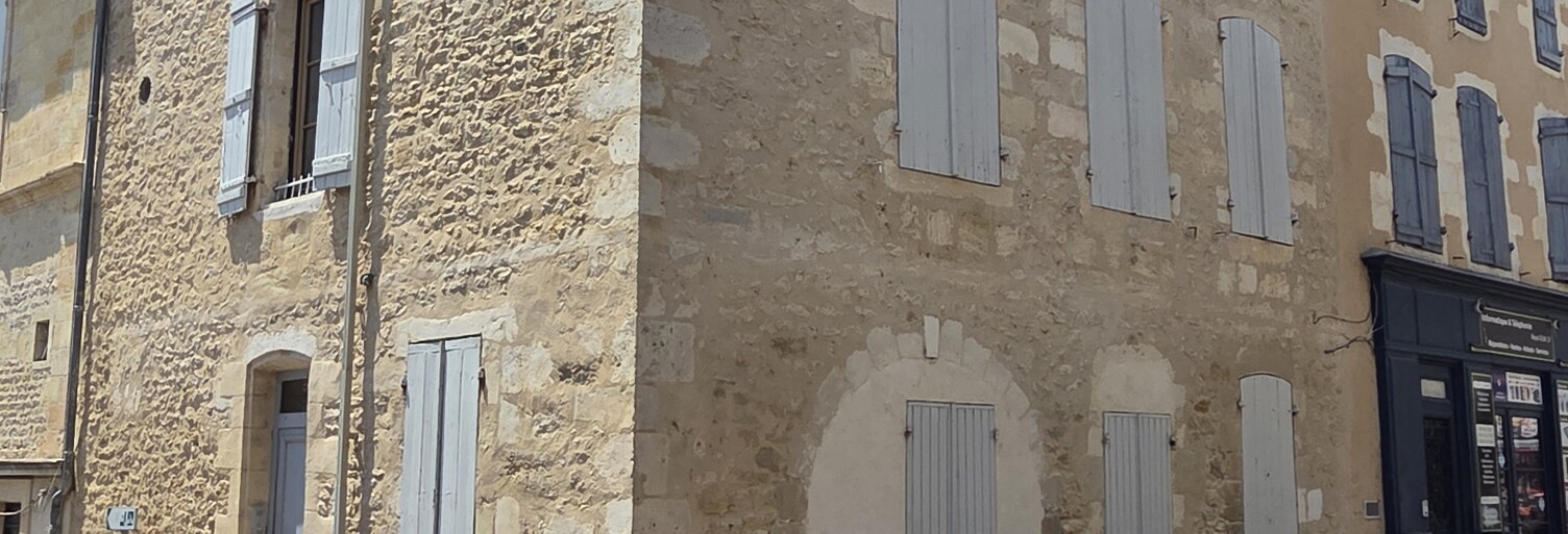 Immeuble  150 m² à vendre à Blaye (33390)