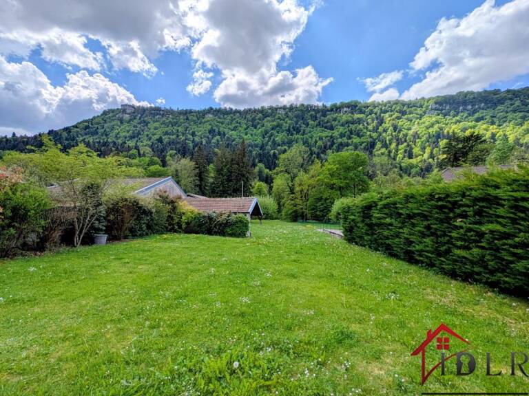 Villa rénovée avec piscine chauffée sur grand terrain arboré — photo 1