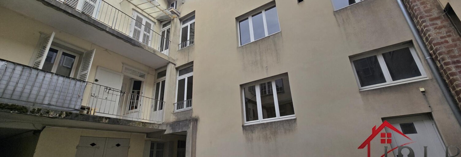 Immeuble   m² à vendre à Salins-les-Bains (39110)