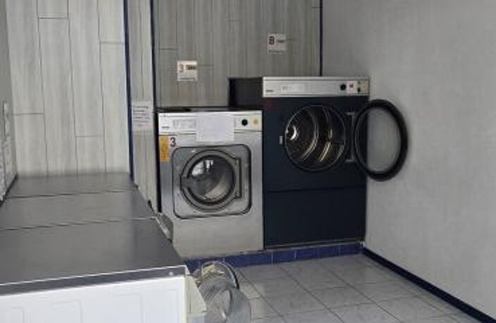 SALINS LES BAINS, Centre-Ville . Immeuble de rapport  289 m2 — photo 3