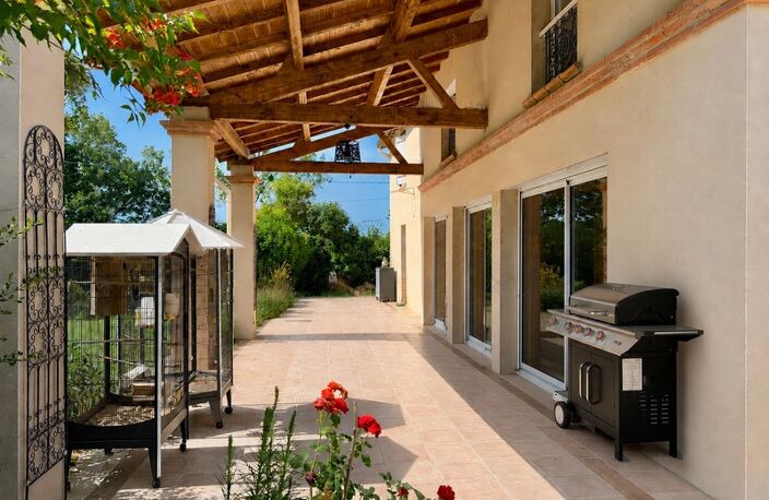MAISON T6 240 M2 — photo 2