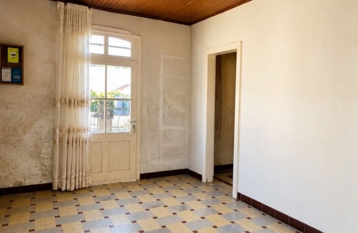 MIMIZAN A 6 KMS DE LA PLAGE - Maison de plain-pied 1920 à réinventer – fort potentiel — photo 3