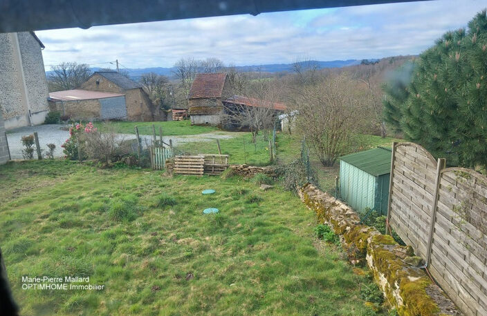 Charmante maison mitoyenne à rénover avec grange attenante – Laissez libre cours à vos projets ! — photo 2