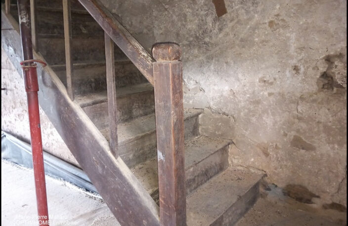 Charmante maison mitoyenne à rénover avec grange attenante – Laissez libre cours à vos projets ! — photo 5