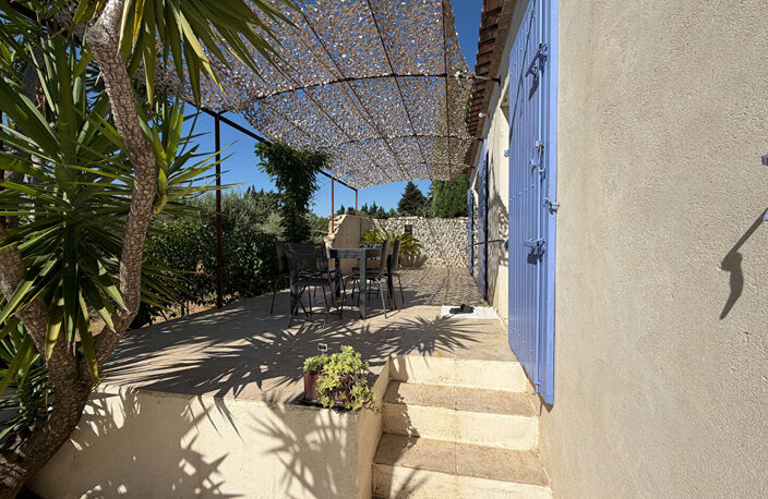 ARLES  : Maison d'exception sur un  terrain 4500m². Sans vis à vis. — photo 2
