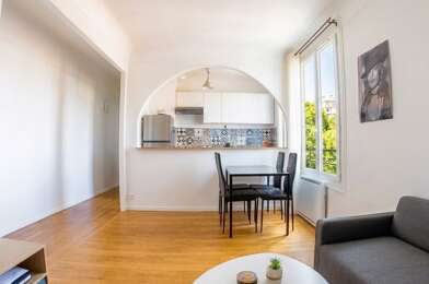 Appartement 2 pièces 953 €