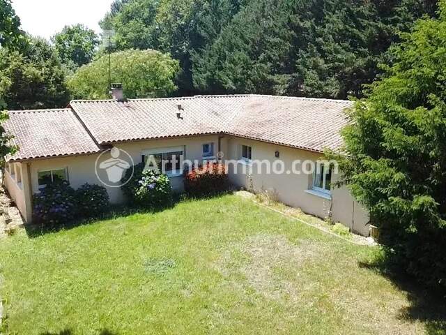 Maison plain pied, 110 m², 2 ch - deux étangs — photo du bien