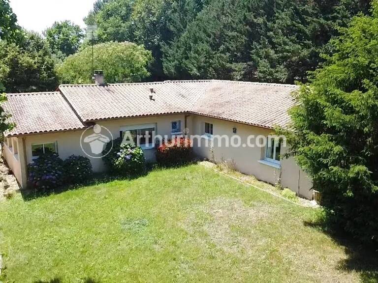 Maison plain pied, 110 m², 2 ch - deux étangs — photo 1