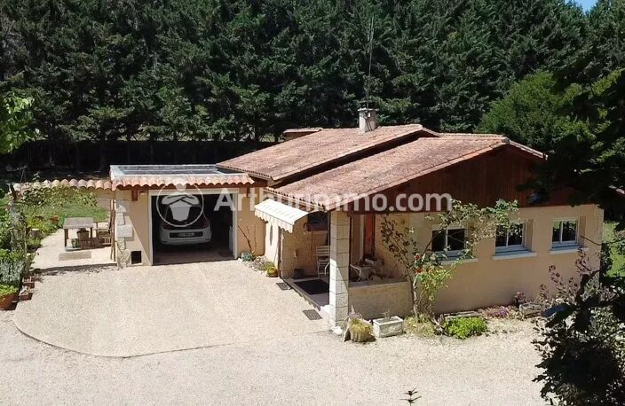 Maison plain pied, 110 m², 2 ch - deux étangs — photo 2