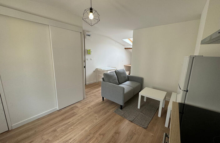 location studio  neuf  meublé Beziers centre — photo 5