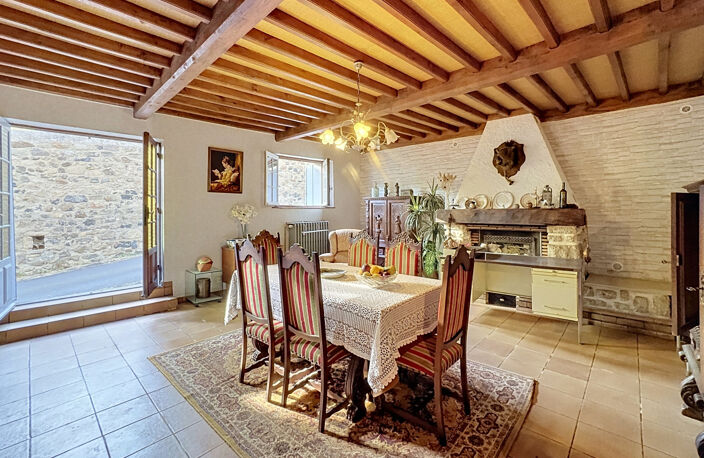 30MN CLERMONT SUD - Maison avec dépendances et terrain — photo 5