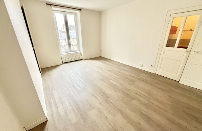 2 pièces - 41 m2 - Proche centre - Cuisine aménagée et équip — photo 2