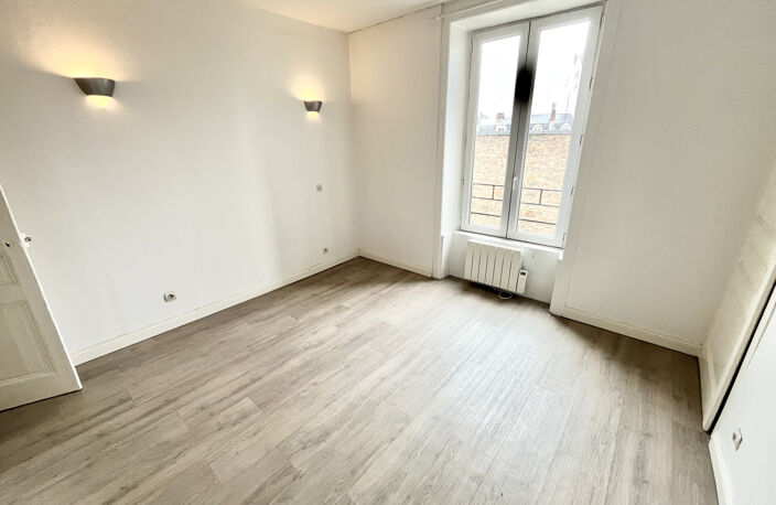 2 pièces - 41 m2 - Proche centre - Cuisine aménagée et équip — photo 3