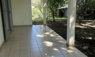 Maison 4 Pièces 81 m² à louer à Saint-Pierre (97432)
