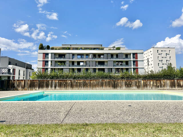 APPARTEMENT T4 DE 93 m2 + BALCON DANS RESIDENCE DE STANDING — photo du bien