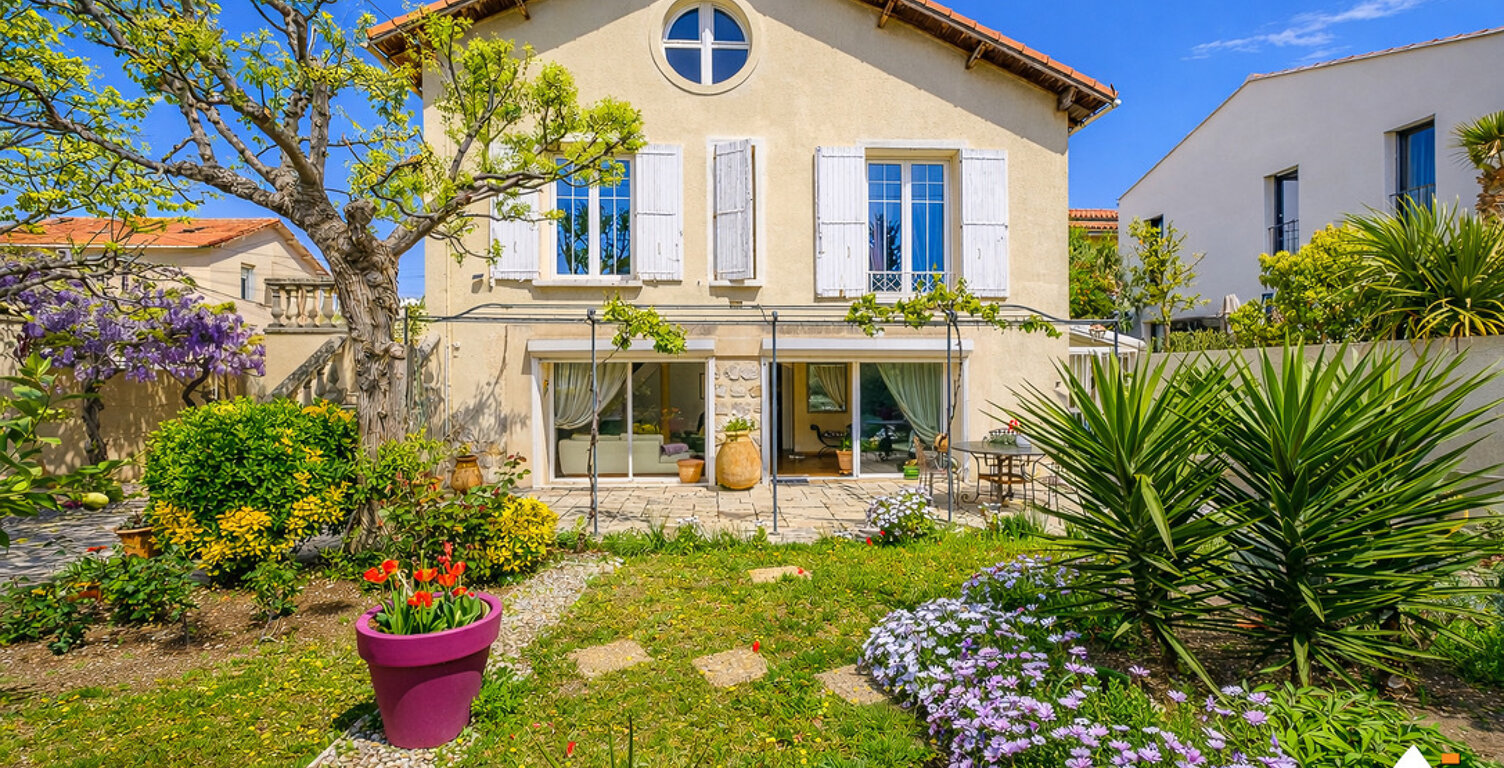 ST Giniez, Parc Borely, MAISON 189M2, 5/6 chambres, JARDIN, plein sud et garage — photo 1