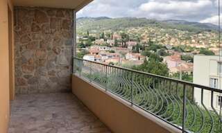 Appartement 3 Pièces 60 m² à louer à Ollioules (83190)