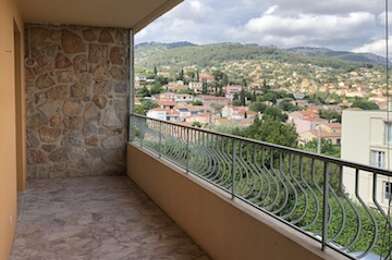 Appartement 3 pièces 925 €