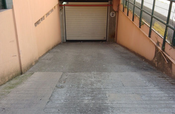 NICE-SAINT PHILIPPE: A vendre garage de plain pied pour tout type de voiture — photo 3