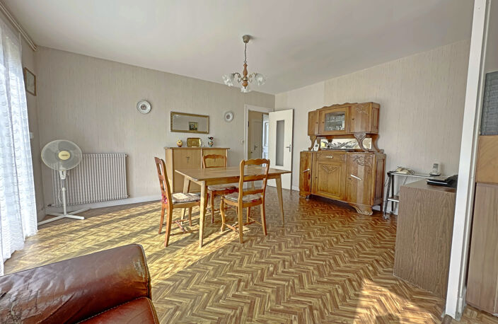 Maison de plain pied avec grand jardin  -  NERIGEAN — photo 2
