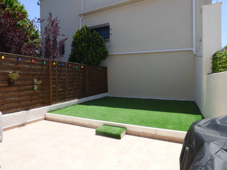 Rez de maison de type 3 - 63 m2 - jardin 49 m2 - Marseille 12ème - 349.000 € — photo 1
