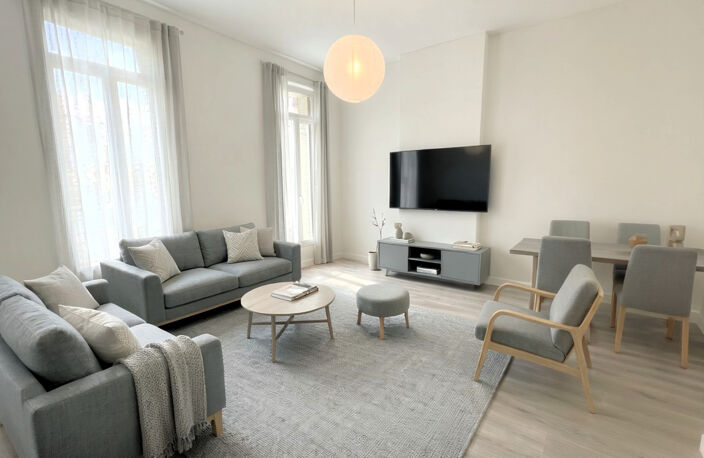13006 Marseille  bel appartement néo hausmannien en parfait — photo 2
