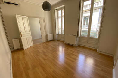 Appartement 4 pièces 1145 €