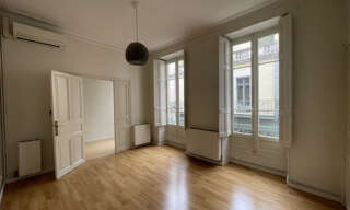 Appartement 4 Pièces 96 m² à louer à Nîmes (30000)