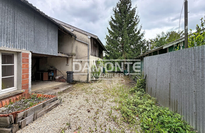 Maison familiale de type 5 à rénover — photo 2