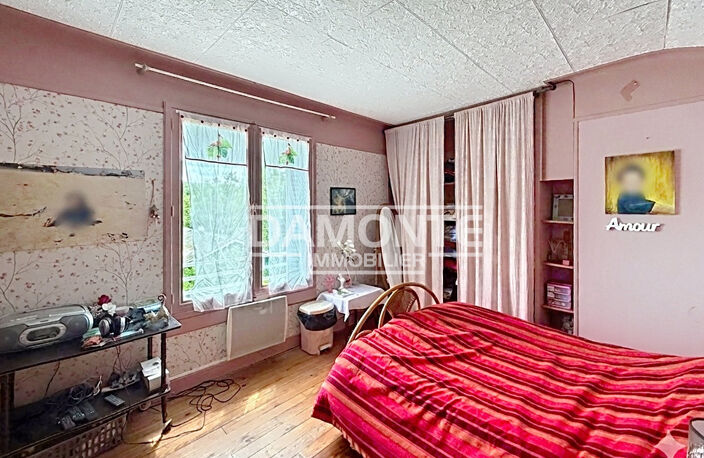 Maison familiale de type 5 à rénover — photo 4