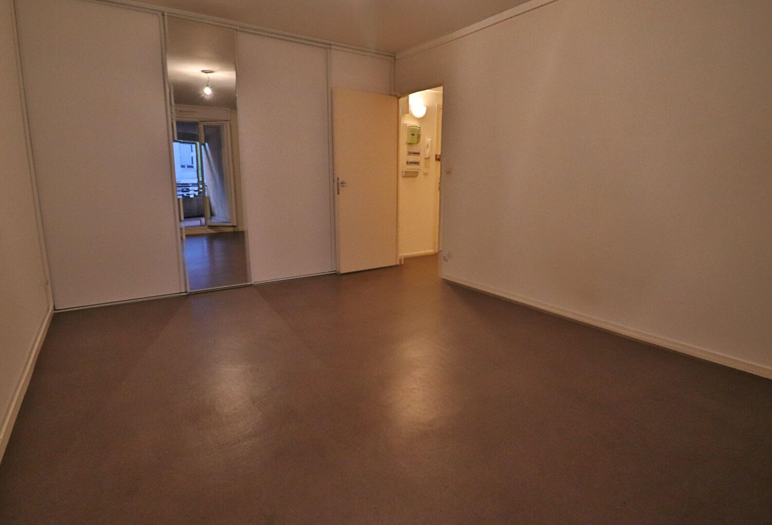 LOCATION STUDIO CHALONS EN CHAMPAGNE REF G347 — photo 1