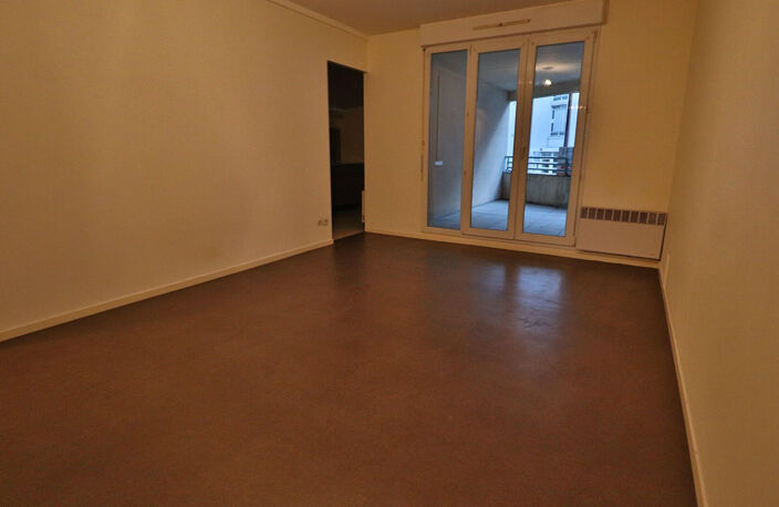 LOCATION STUDIO CHALONS EN CHAMPAGNE REF G347 — photo 4