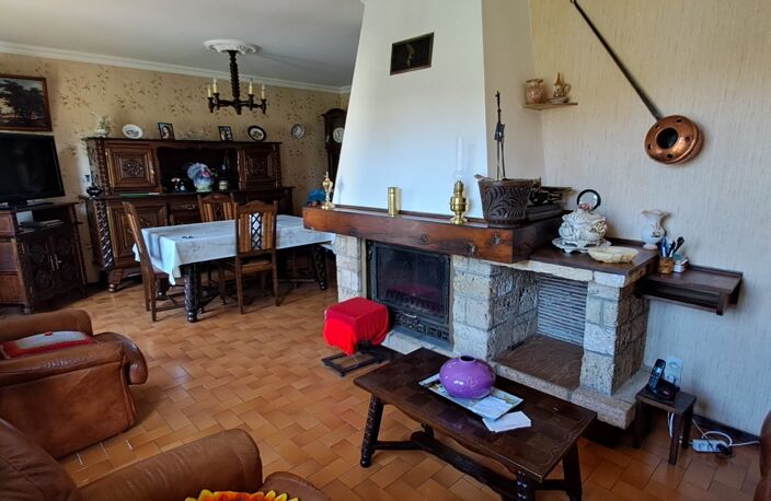 Vente maison 4 pièces 86 m² Bélesta (09300) — photo 3