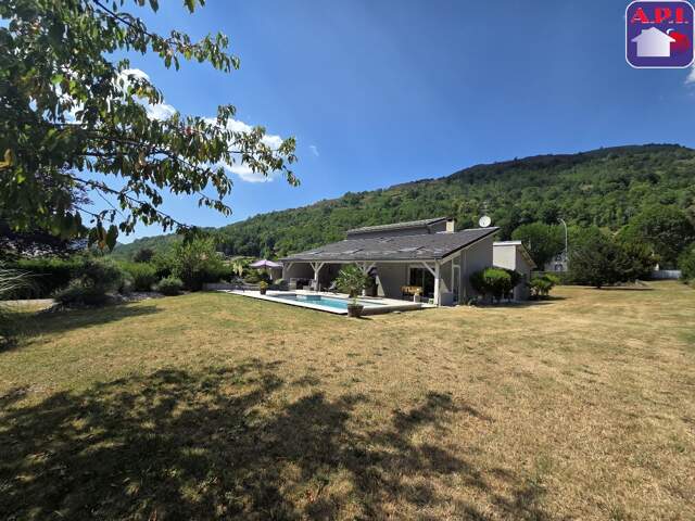Maison 6 pièces 201 m² à Ax-les-Thermes — photo du bien
