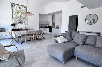 AVP IMMO  - Appartement T3 d’Exception   Dernier Étage avec Terrasse de 35 m2   Plage des Lecques à 2 min à pi — photo du bien