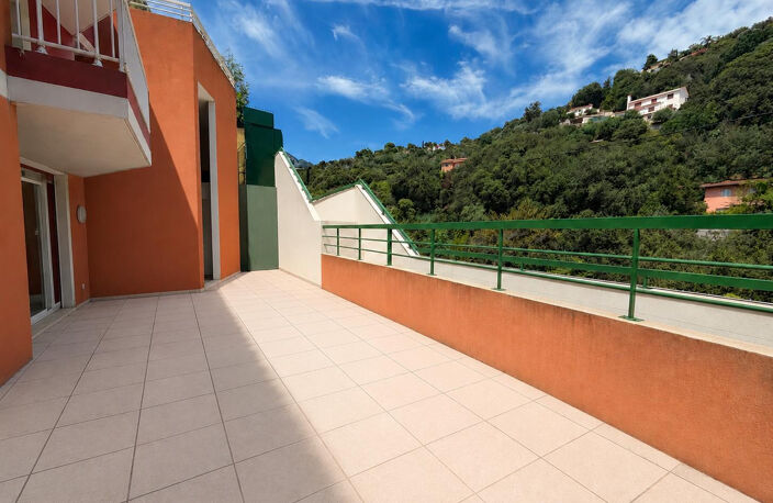 Menton, beau studio de 34m2 avec 25m2 de terrasse dans résid — photo 5