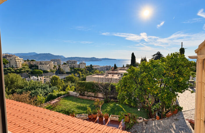Villa vue mer au calme absolu   Piscine, chapelle, dépendanc — photo 3