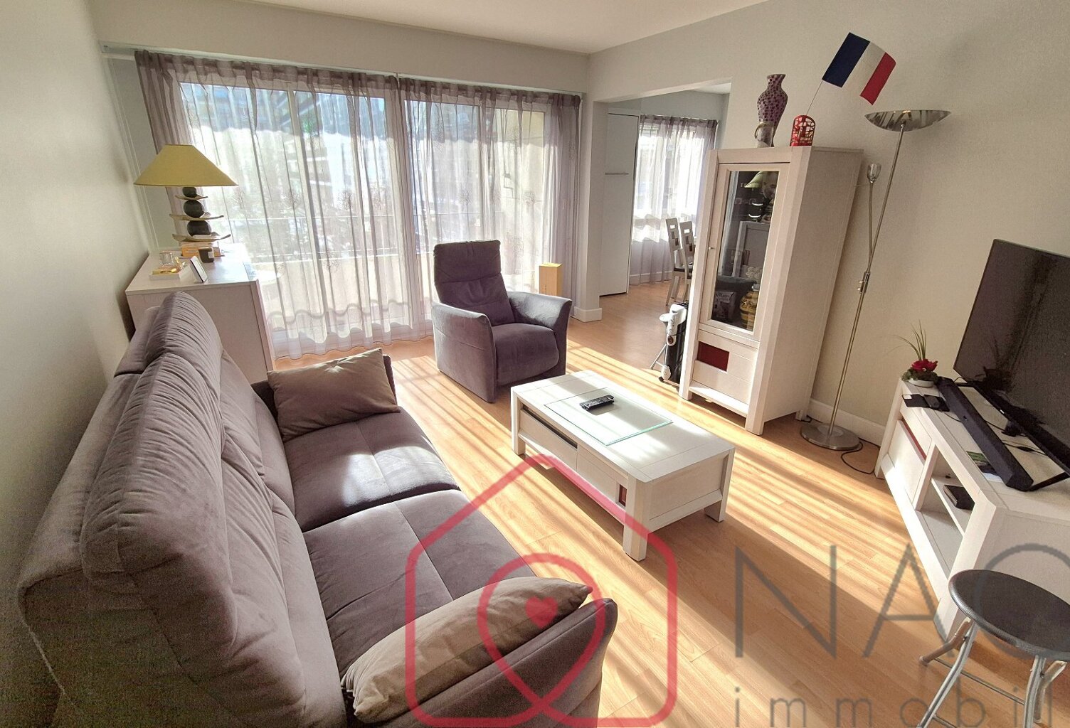Coup de cur : T3 rénové avec vue parc et balcon plein Ouest — photo 1