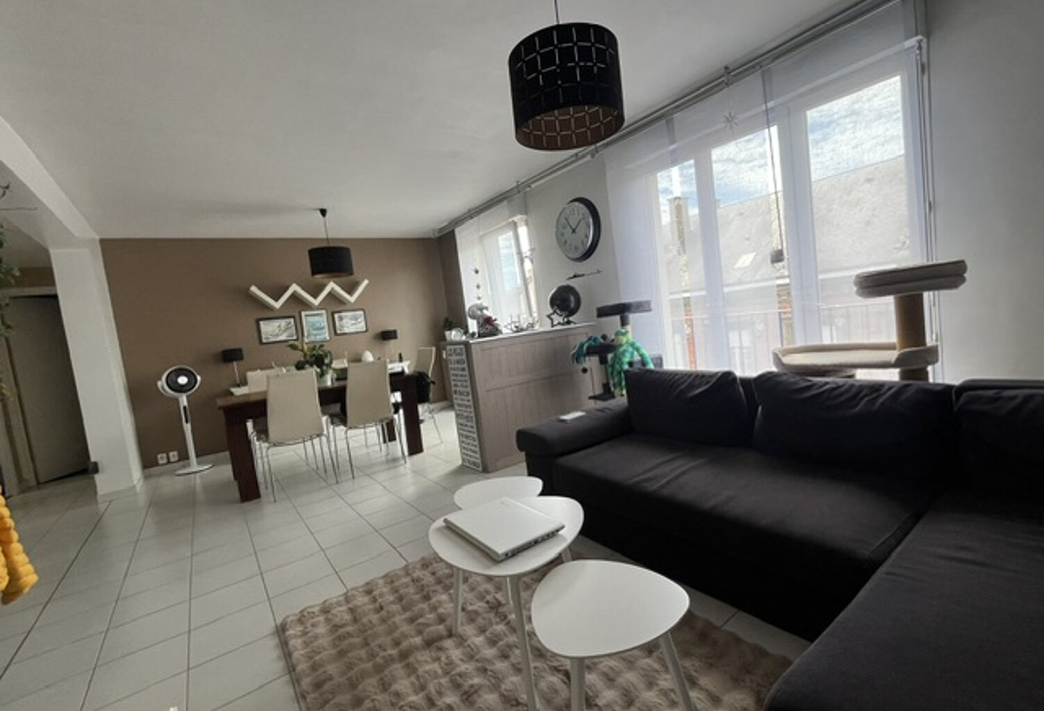 REIMS CENTRE - RUE DU BARBATRE - COUP DE COEUR AU DERNIER ETAGE ! — photo 1