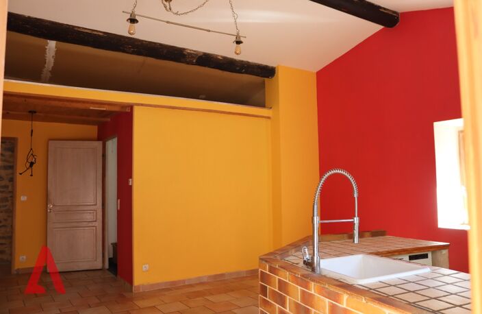 Grande maison familiale de 180 m²  DPE B  Cour intérieure & Terrasse sur le toit — photo 3